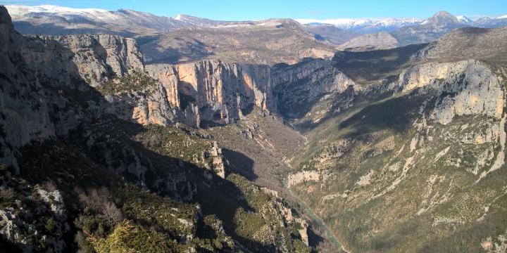 Les Alpes de Haute-Provence: une région de contraste  