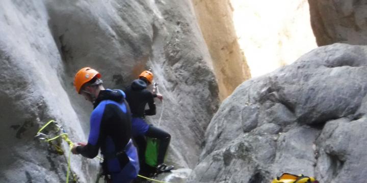 stage de formation canyoning à Breil sur Roya